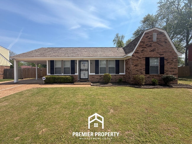 Newly Renovated 3BR Home in Bartlett | Hardwood Floors, Fireplace & Fenced Yard - Newly Renovated 3BR Home in Bartlett | Hardwood Floors, Fireplace & Fenced Yard