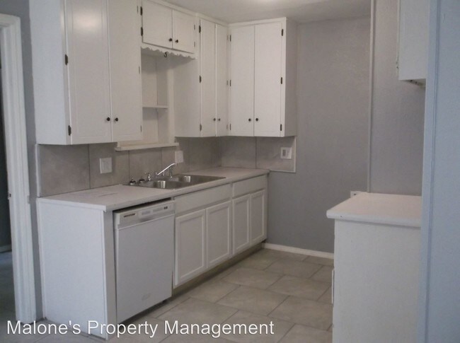 Building Photo - 4 br, 1.5 bath House - 4205 SE 26