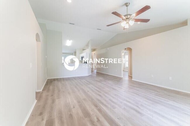Foto del edificio - 4 Bedroom Pet-Friendly Home in AUBURNDALE, FL with Main Street Renewal