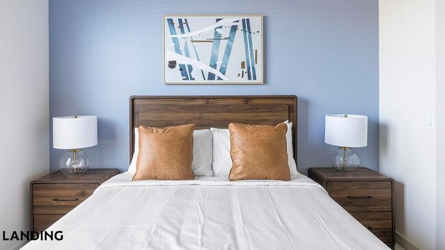 Building Photo - 1345 E 15th St