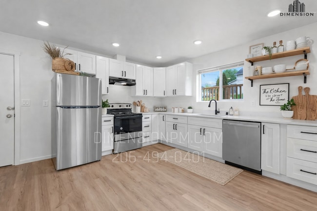 Building Photo - 3602 E T St