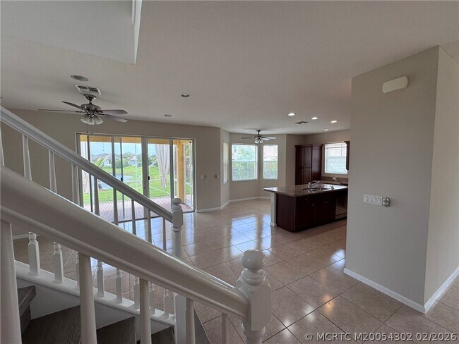 Foto del edificio - 11239 SW Barton Way