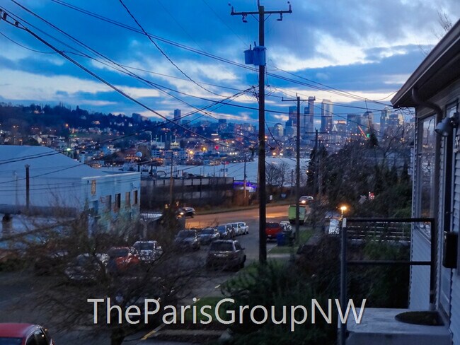 Foto del edificio - 3537 Bagley Ave N