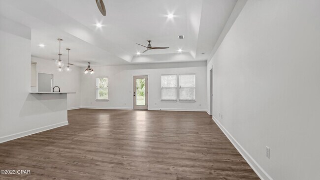 Building Photo - 1611 Montana Ave