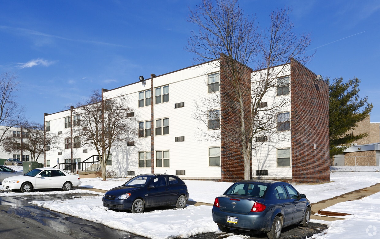 Primary Photo - Scottswood Apartments