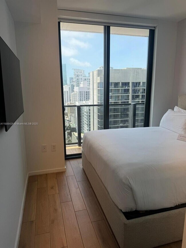 Foto del edificio - 398 NE 5th St