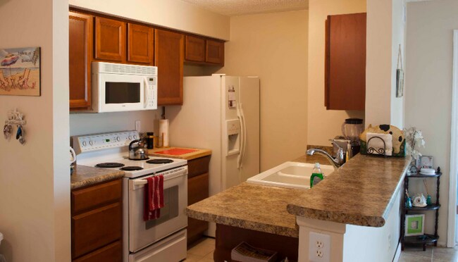 Foto del edificio - 2045 Hunters Glen Dr