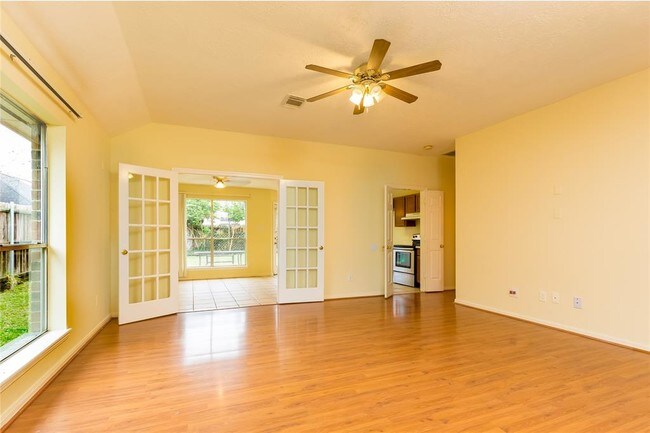 Building Photo - 21119 Royal Villa Dr