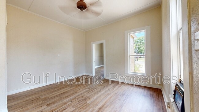 Foto del edificio - 1510 10th St W