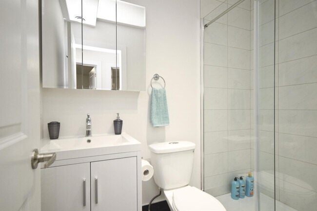 Photo du bâtiment - 386-386 Chapel St