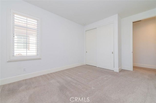 Building Photo - 153 Summerland