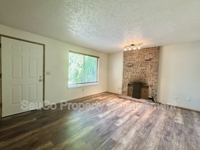 Photo - 2738 SE 62nd Ave Apartment