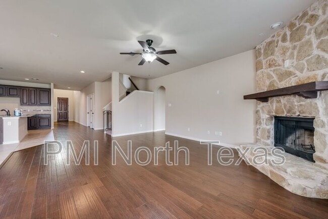 Building Photo - 11213 Amistad Dr