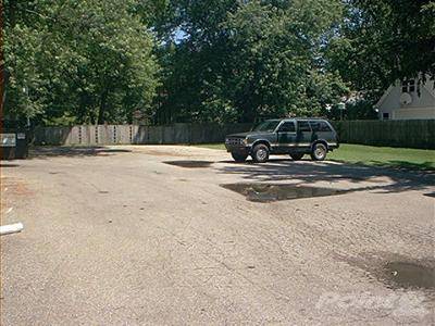 Parking - 501 Green St