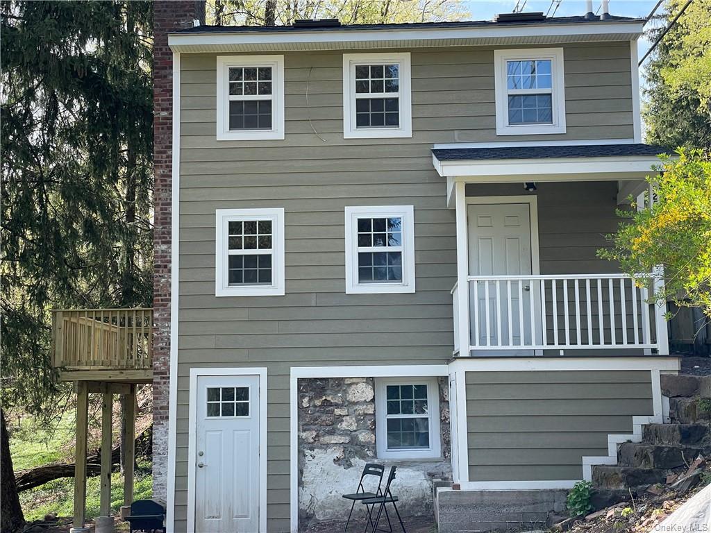 Primary Photo - 325 Germonds Rd