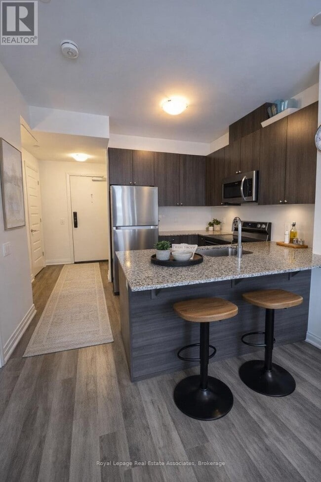 Photo du bâtiment - 470 Gordon Krantz Ave