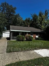 Building Photo - 11263 Edgemont Ave