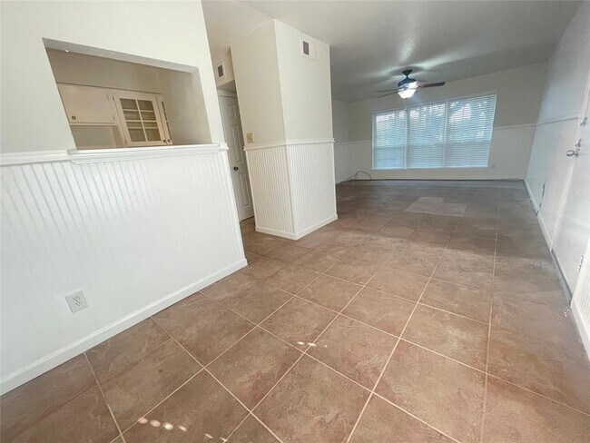 Foto del edificio - 5550 N Braeswood Blvd