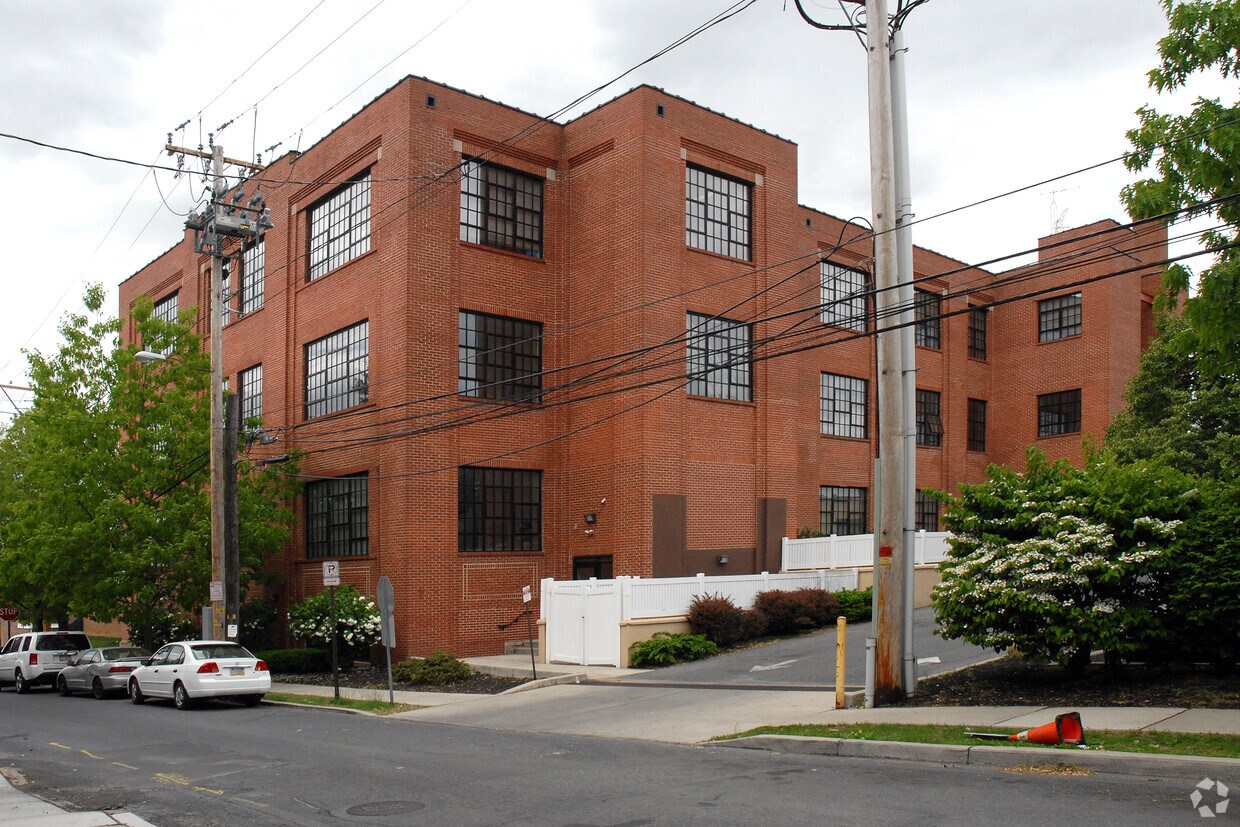 Foto del edificio - General Cigar Apartments