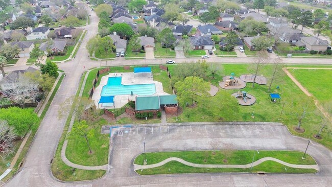 Foto del edificio - 4915 Pecan Grove Dr