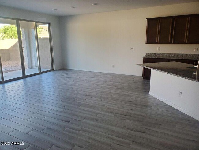 Foto del edificio - 20830 N 40th Dr