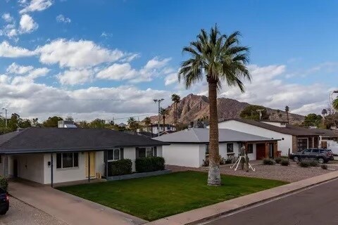 Primary Photo - 3614 N Mohave Way