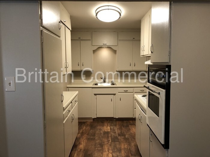Primary Photo - 828 2nd St