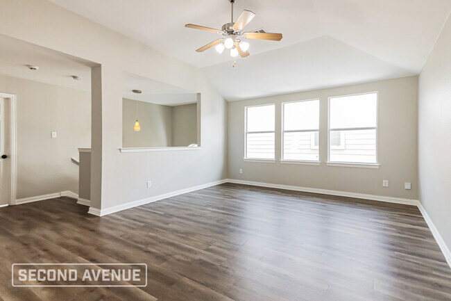 Foto del edificio - 1705 Nighthawk Dr