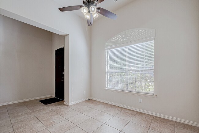 Foto del edificio - 25926 Brad Hurst Ct
