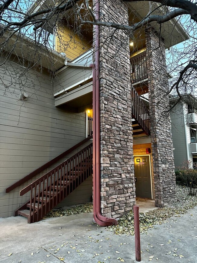 Building Photo - 4545 Wheaton D190-199