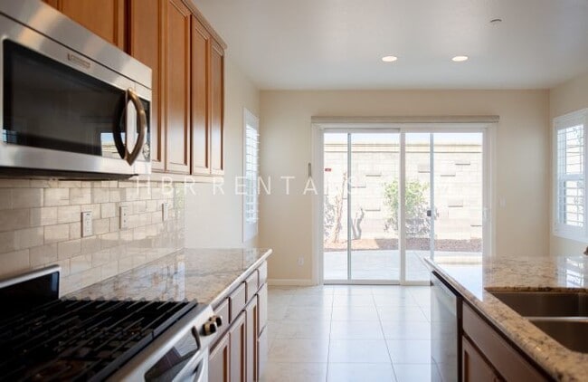 Building Photo - Questa Village - Mountain House- Spacious ...