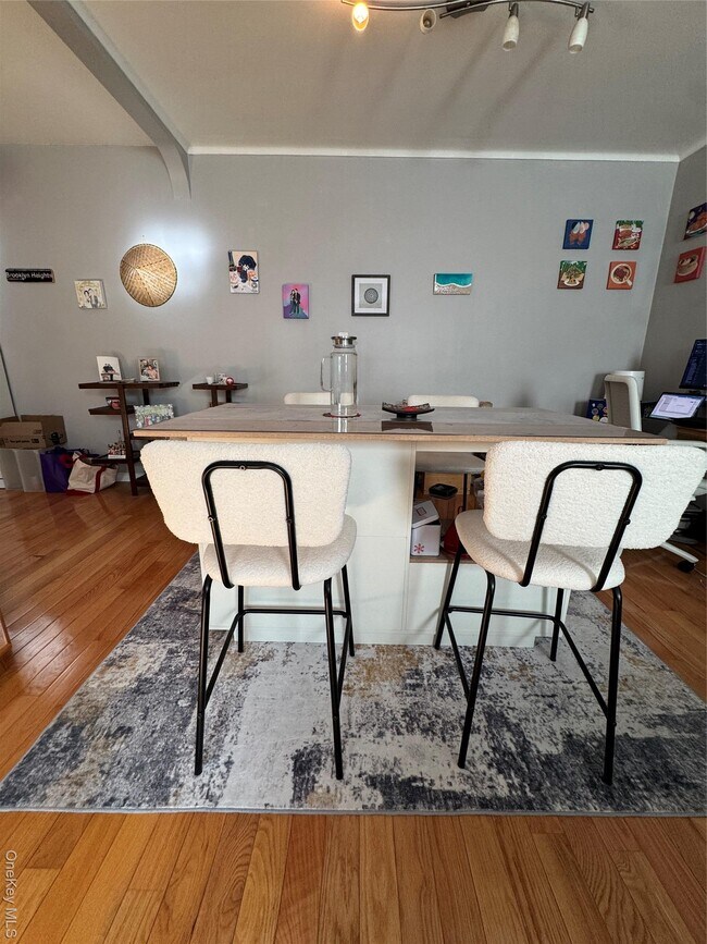 Foto del edificio - 69-60 108th St