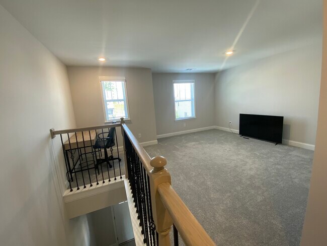 Foto del edificio - 313 Traywick Pl