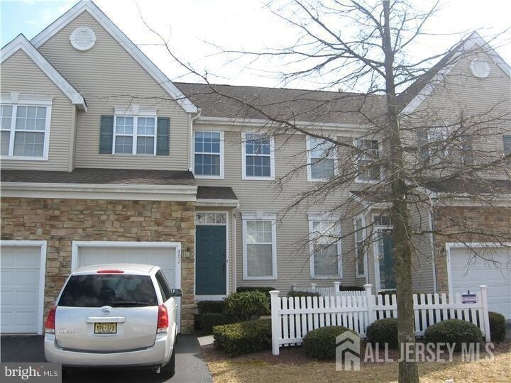 Primary Photo - 802 Yarrow Cir