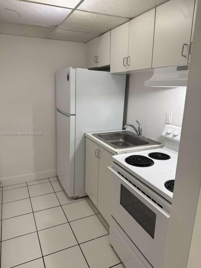 Foto del edificio - 251 NW 177th St