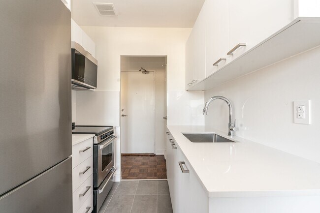 Photo du bâtiment - 612 Dawes Rd