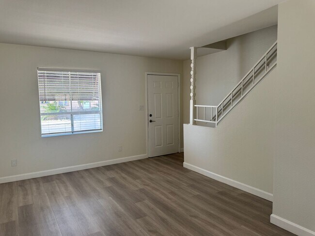 Building Photo - MOVE IN SPECIAL FIRST MONTH 1/2 OFF 2BD/1.5BA Two-Story Condo – Bullhead City | $1,150/Month