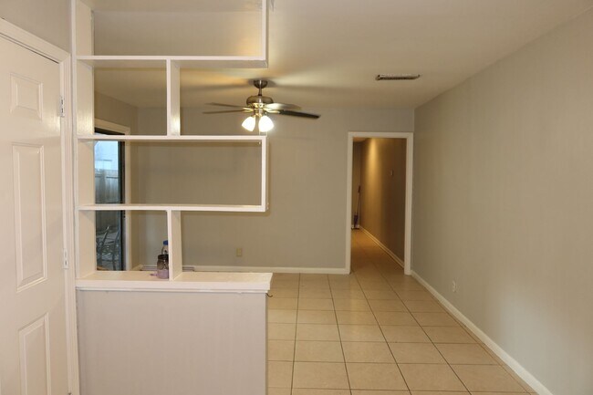 Foto del edificio - Chesterfield Duplex  N/M