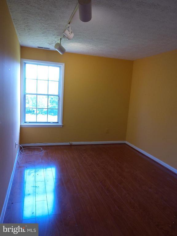 Foto del edificio - 2109 Woodbox Ln