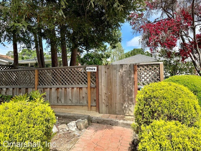 Building Photo - Studio, 1 bath House - 2202 Vera Ave