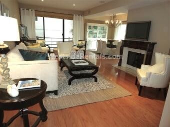 Foto principal - 1120 Granville Ave