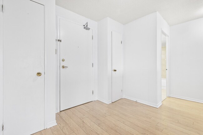 Photo du bâtiment - 115 Hillcrest Ave