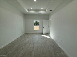 Building Photo - 1014 Lakeside Dr