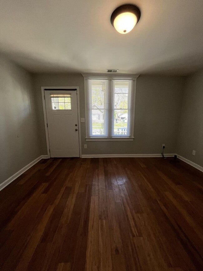 Photo - 624 N Upper St House