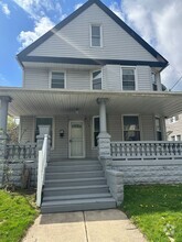Building Photo - 7130 Claasen Ave