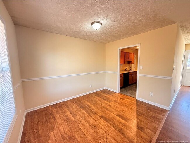 Foto del edificio - 203 Cypress Dr