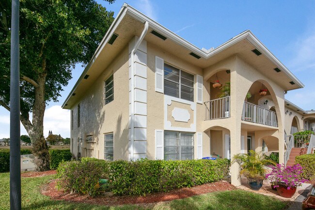 Building Photo - 13578  Via Flora  E Delray Beach FL 33484