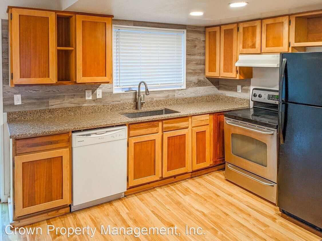 3 br, 1 bath House 522 Heffley St S House Rental in Monmouth, OR