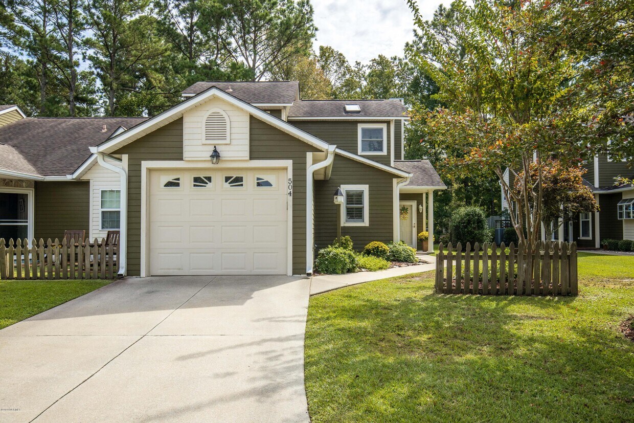 Primary Photo - 504 Cedarwood Village