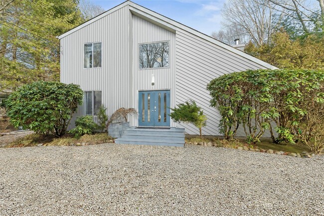 Building Photo - 24 Quogue Riverhead Rd